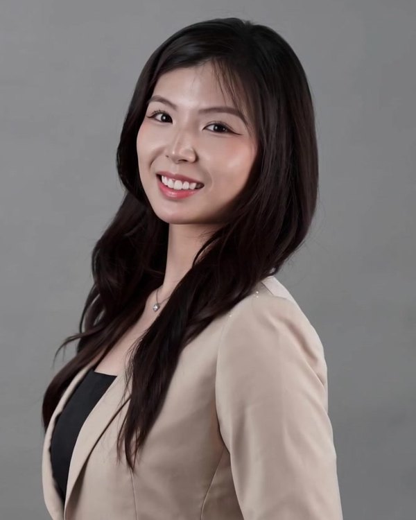 Jolin, financial consultant